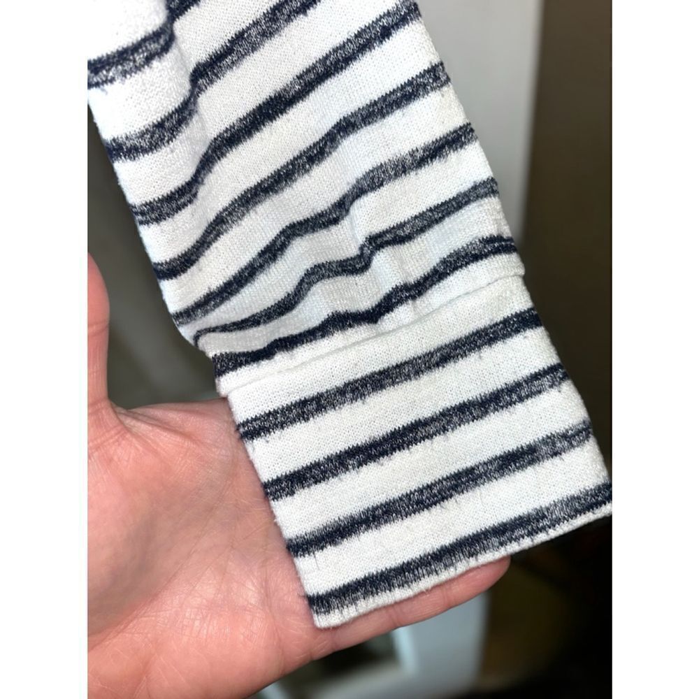 A New Day Women’s Size XS White & Black Striped Pullover Preppy Sweater Hoodie - Picture 5 of 10